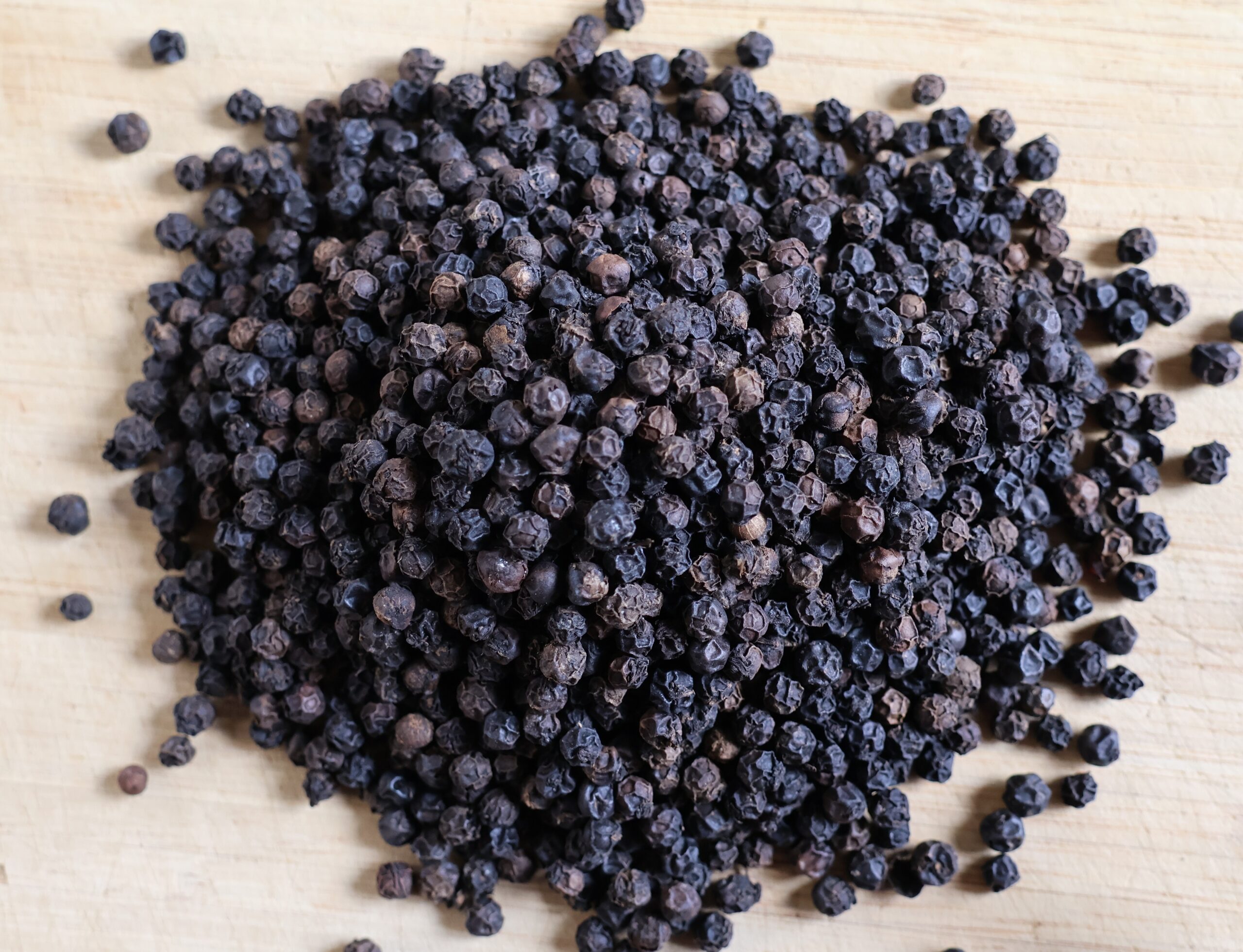 Whole Black Peppercorn 100g - Image 4