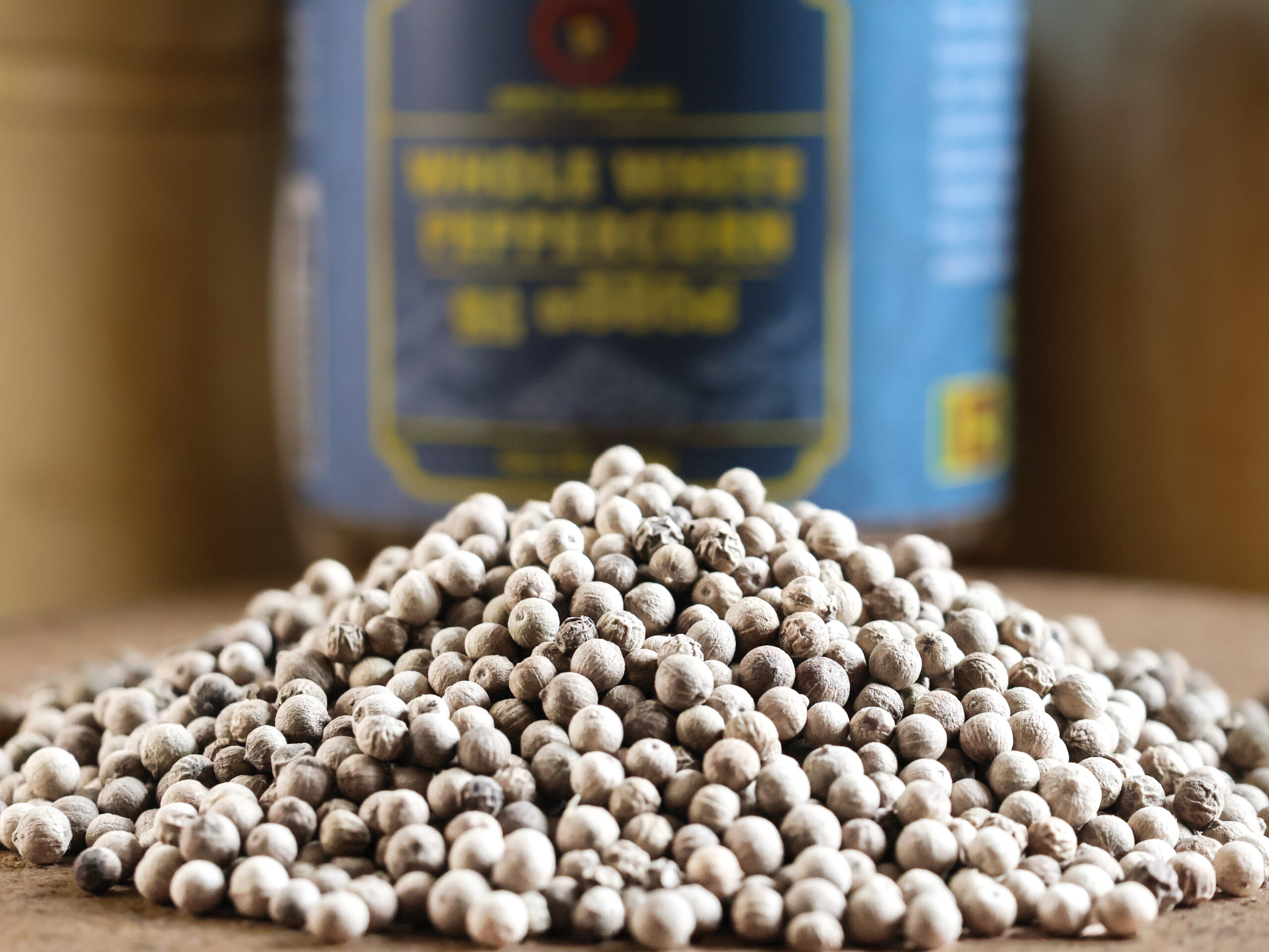 Whole White Peppercorn 100g - Image 2